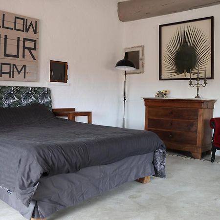 Grand loft de charme, place du village à Thuir Esterno foto